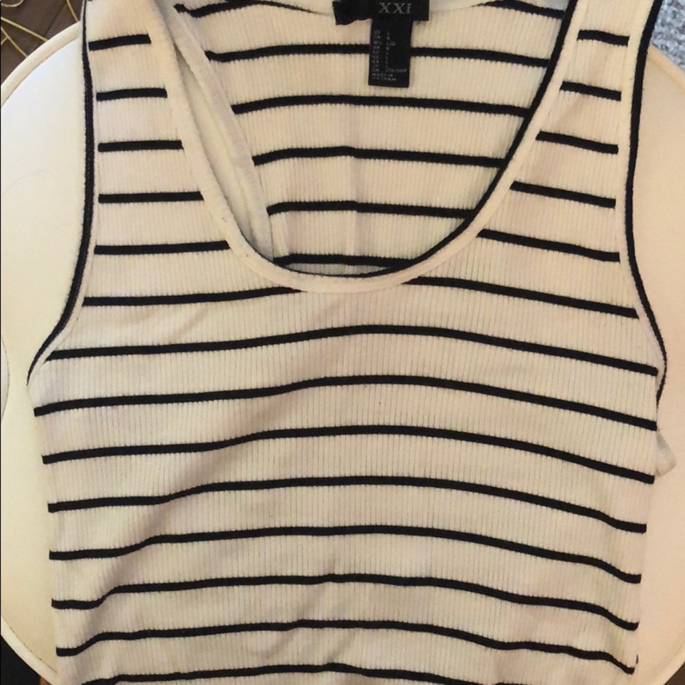 Forever 21 crop top size L